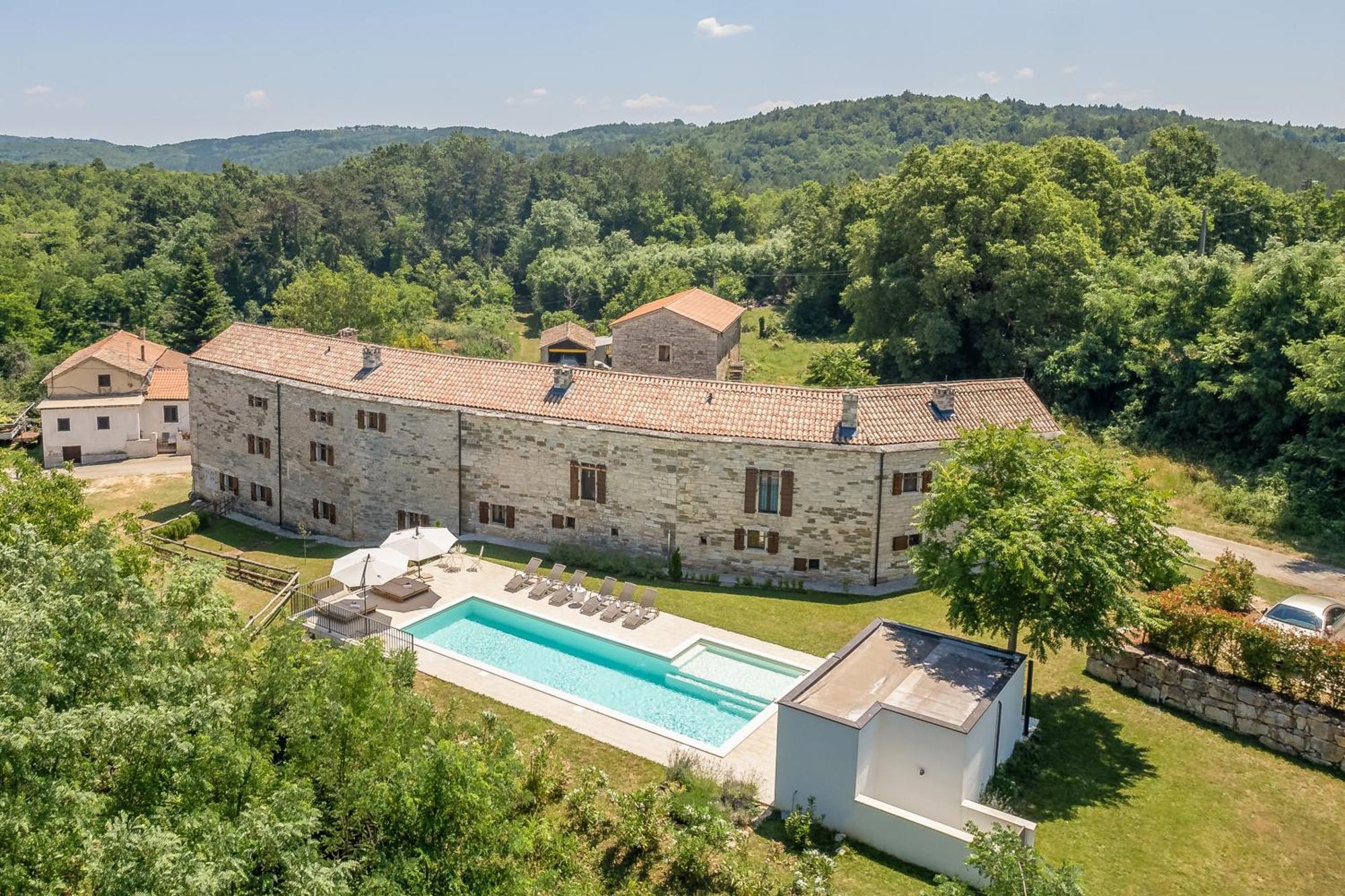 Villas Martincici With Large Pool Grožnjan Eksteriør bilde