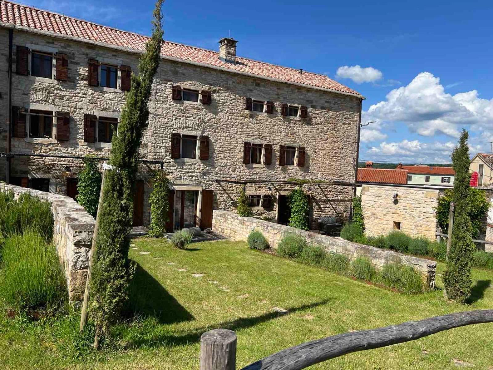 Villas Martincici With Large Pool Grožnjan Eksteriør bilde