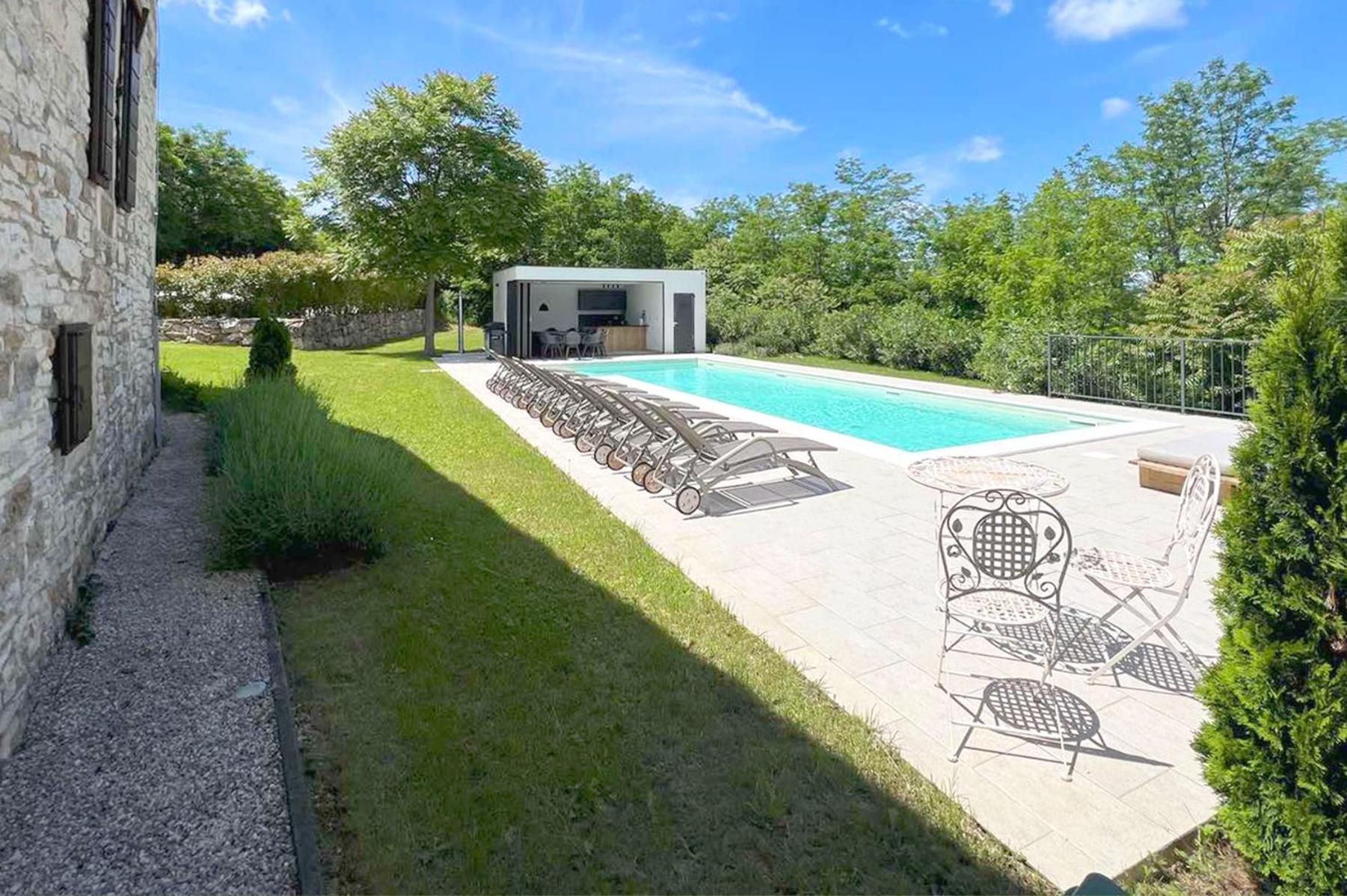 Villas Martincici With Large Pool Grožnjan Eksteriør bilde